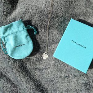 Return to Tiffany necklace small pendant